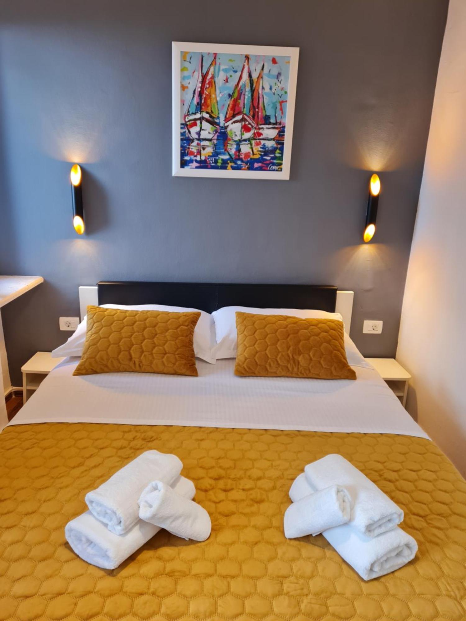 Inchy - In The Center Of Diocletian's Palace 3* Split